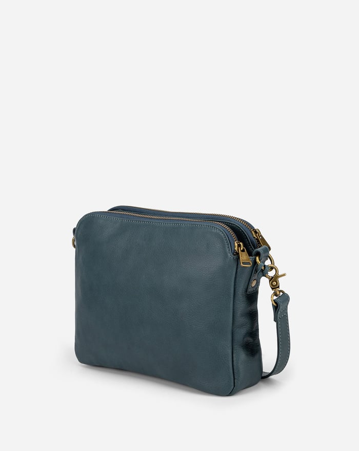 Josefin | Handmade Shoulder Bag Made of Soft Leather