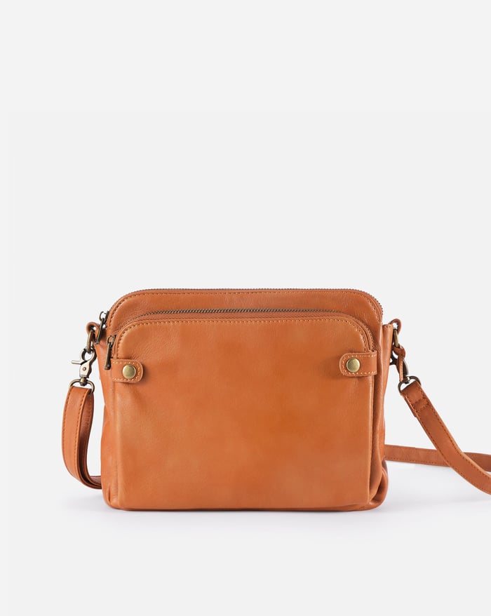 Josefin | Handmade Shoulder Bag Made of Soft Leather