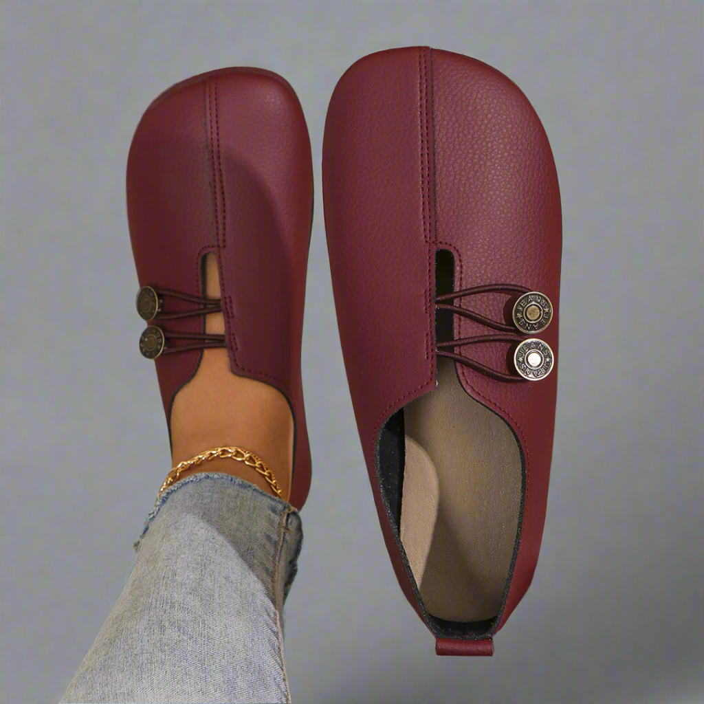 Lindora™ – Timeless Slip-Ons