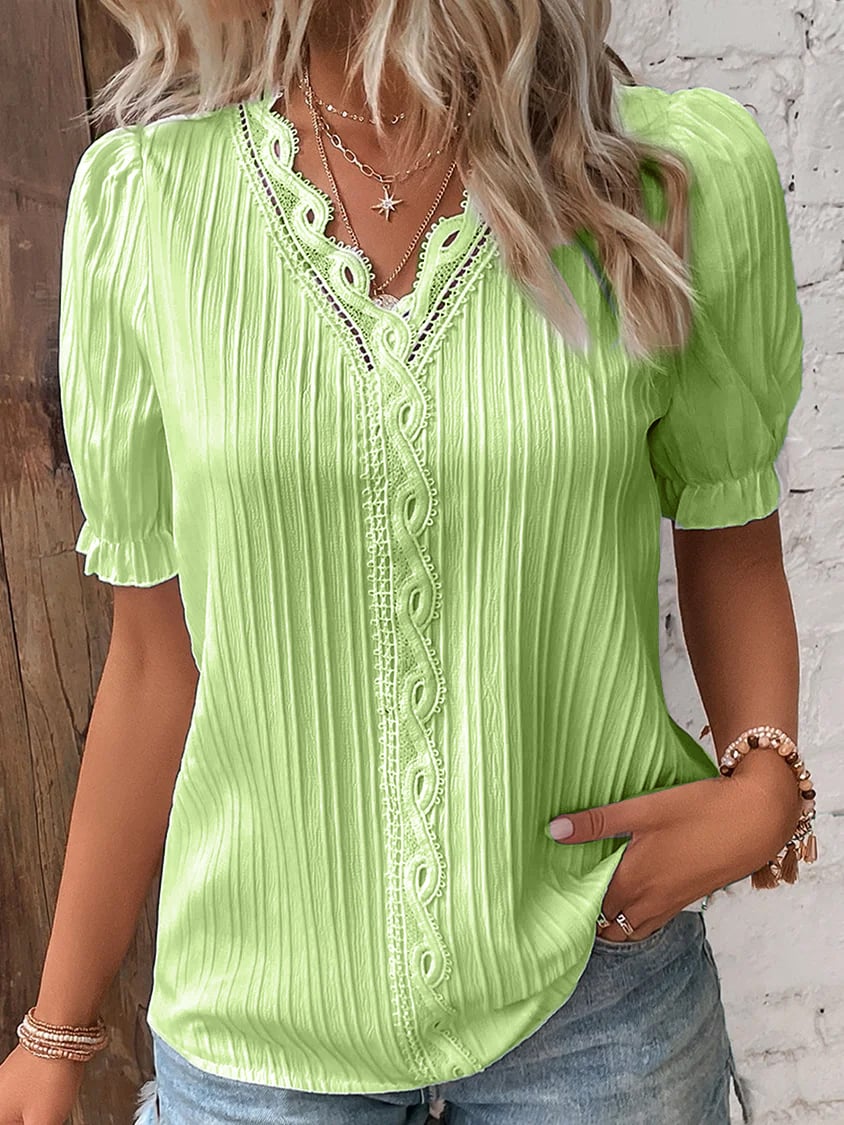 Jolene – Elegant Lace Blouse with V-Neck