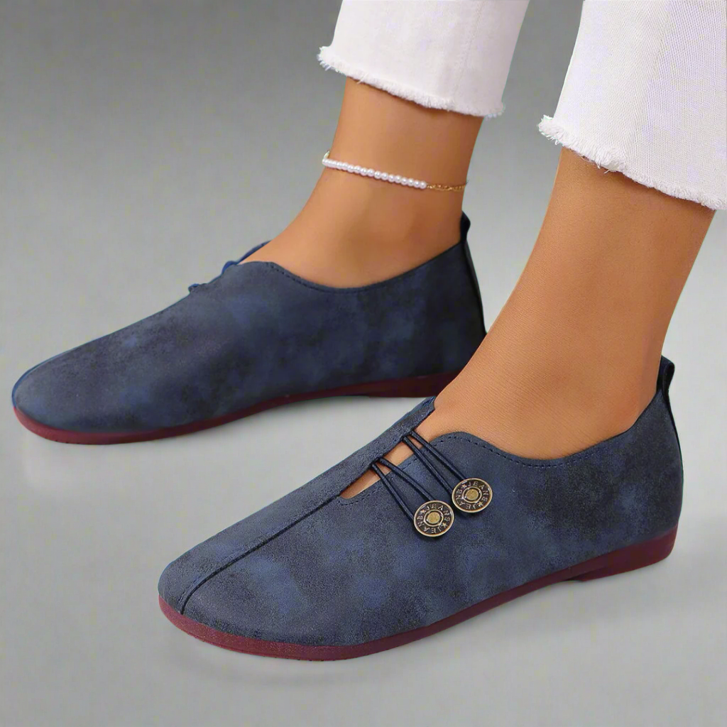 Lindora™ – Timeless Slip-Ons