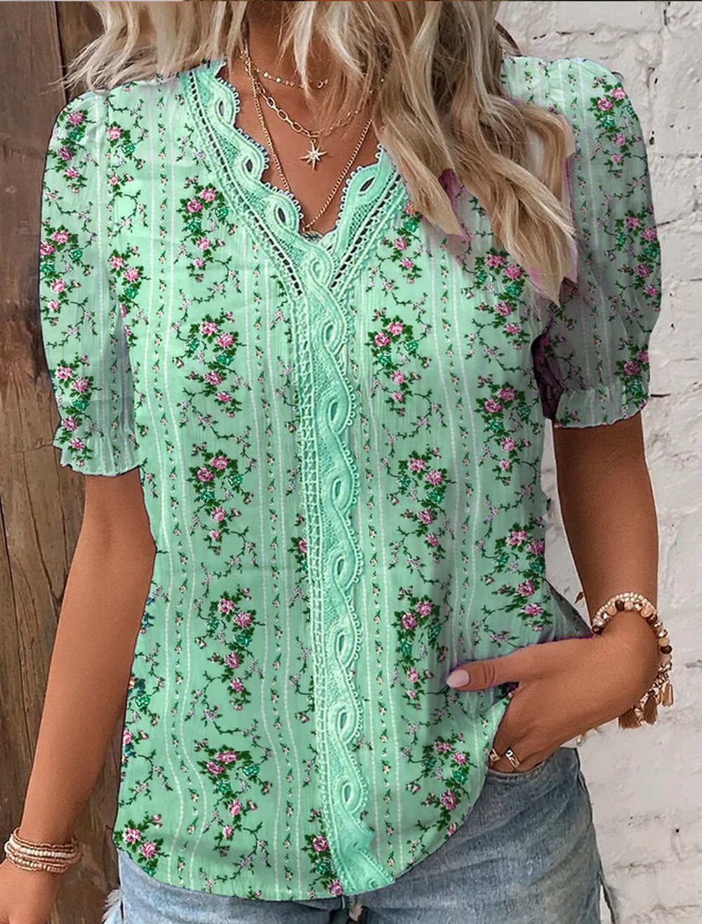 Jolene – Elegant Lace Blouse with V-Neck