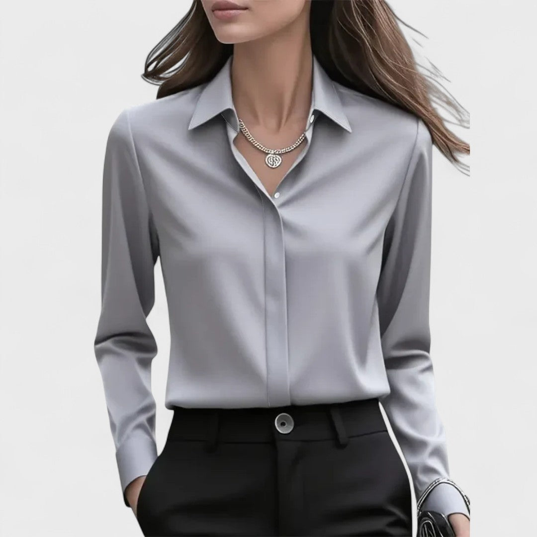 Marzena - Elegant in Shiny Satin