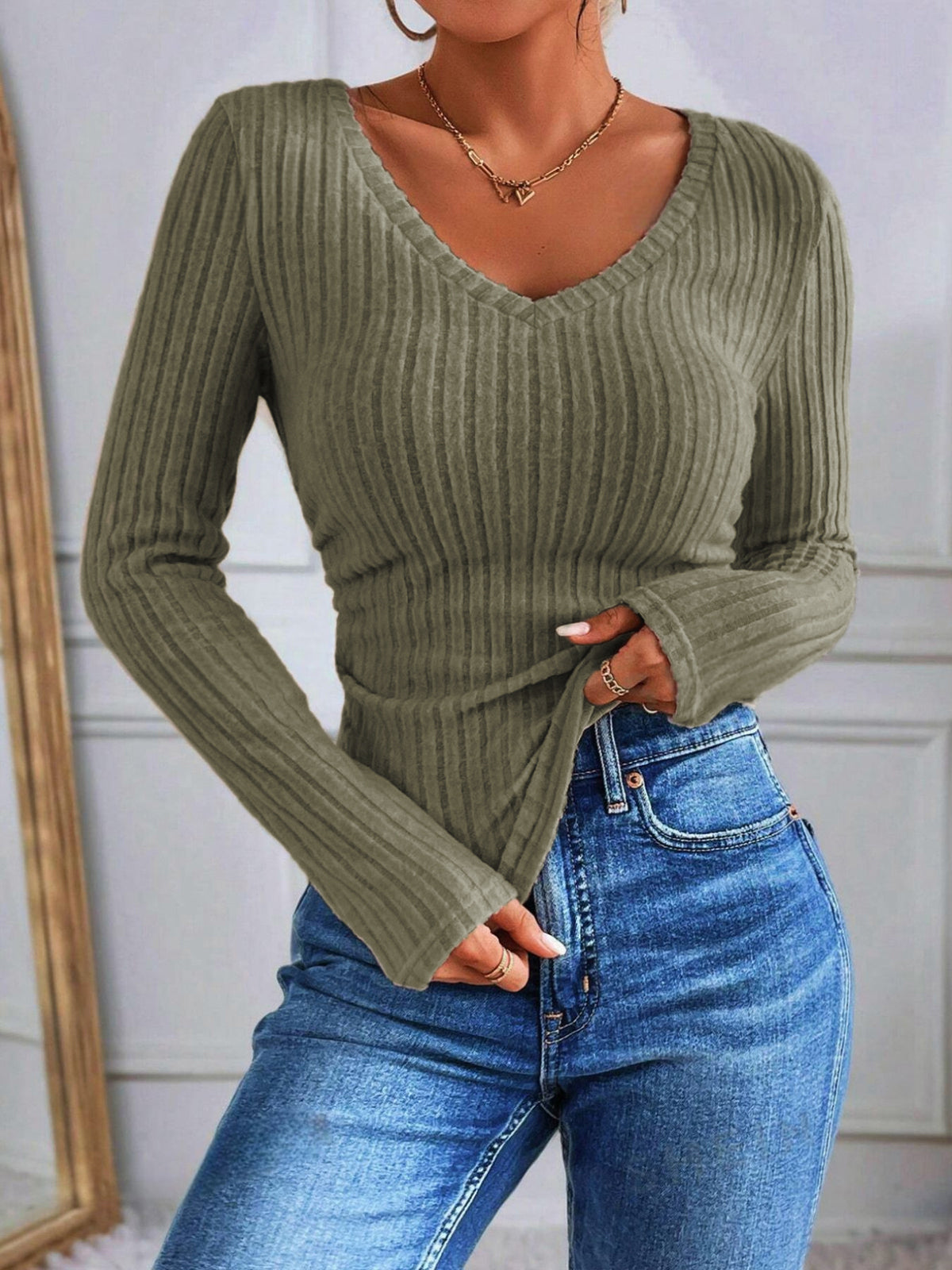 Skinny Blouse with V-Neck and Straps