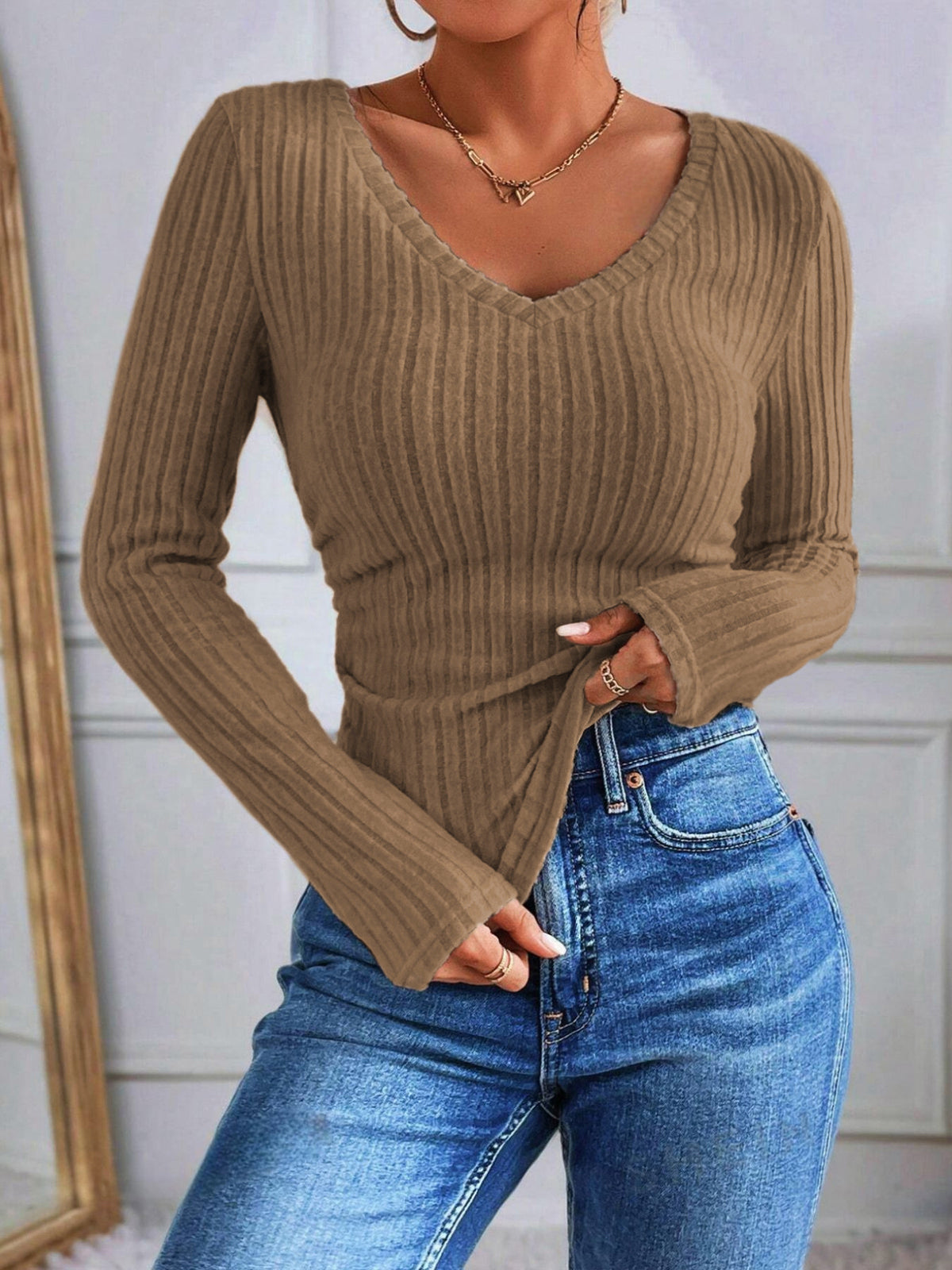 Skinny Blouse with V-Neck and Straps