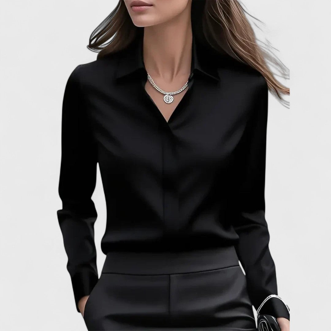 Marzena - Elegant in Shiny Satin