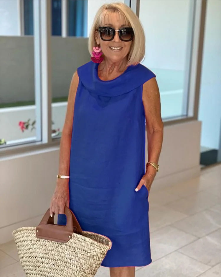 Petra – Sleeveless Bodycon Dress with Round Neckline
