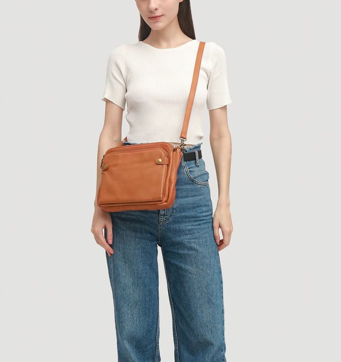 Josefin | Handmade Shoulder Bag Made of Soft Leather