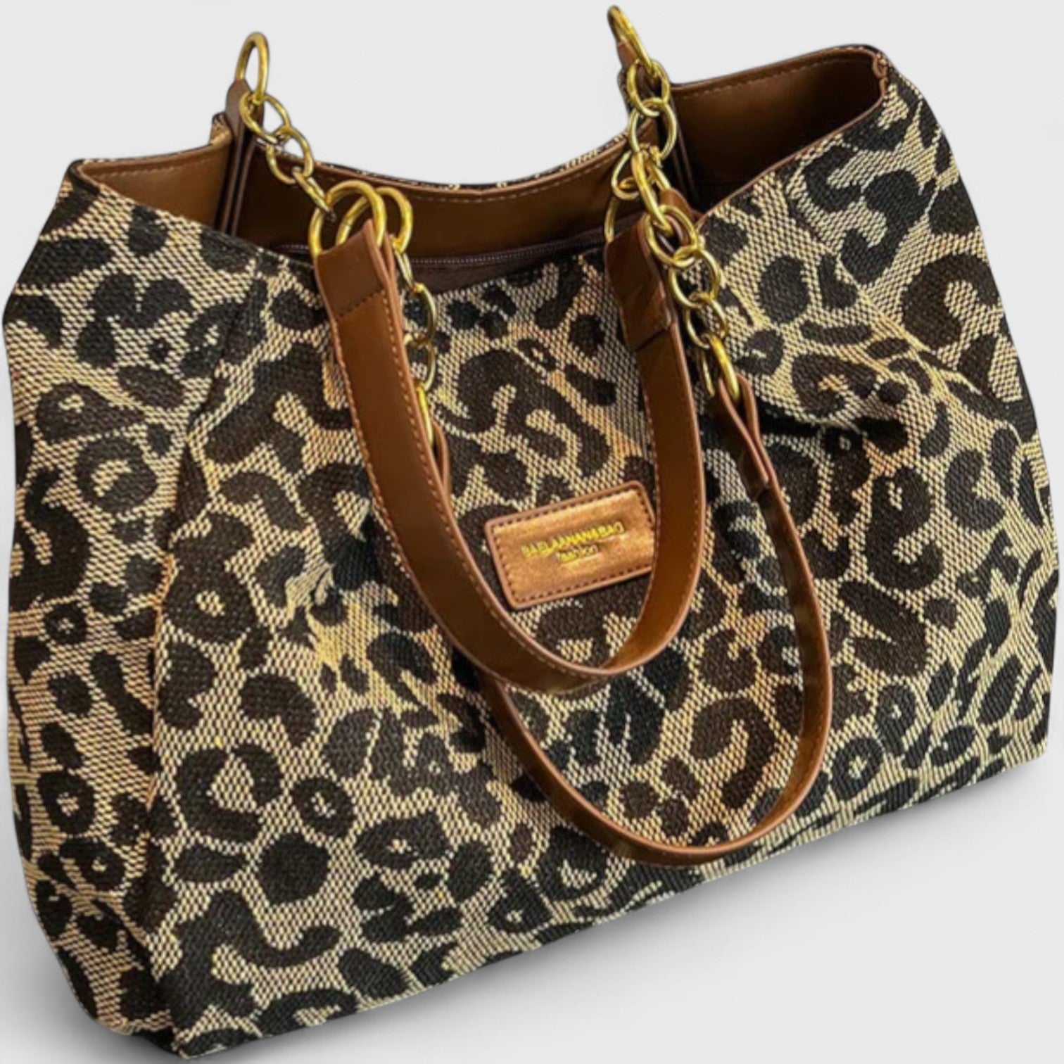 Czesława | Large bag with an elegant leopard print