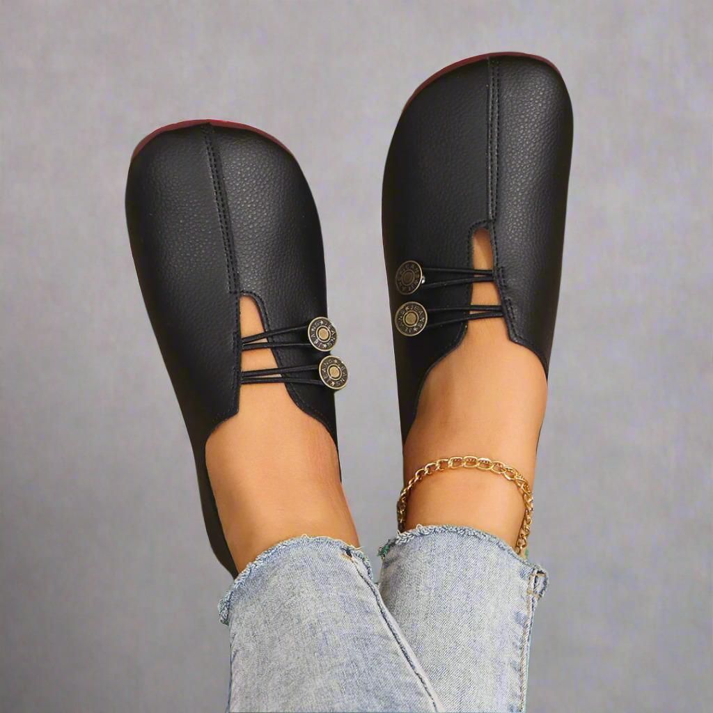 Lindora™ – Timeless Slip-Ons