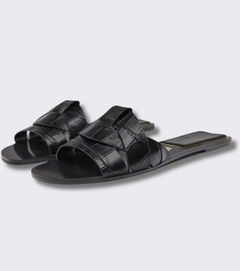 Zaba | Elegant Low Sandals with Weaving
