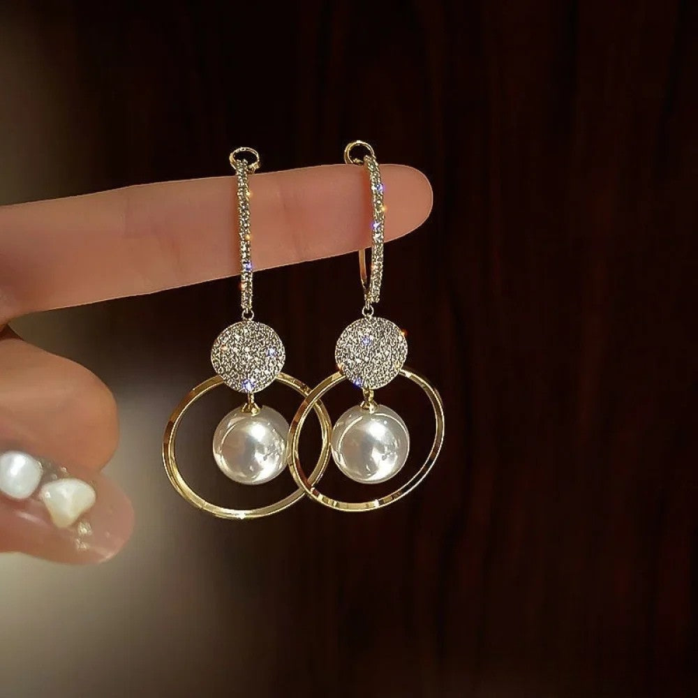 Cailla™ - Elegant Earrings with Pearls