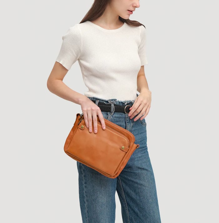 Josefin | Handmade Shoulder Bag Made of Soft Leather