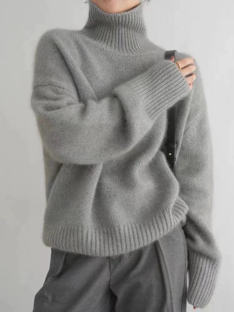 Aleksandra - Cashmere Turtleneck