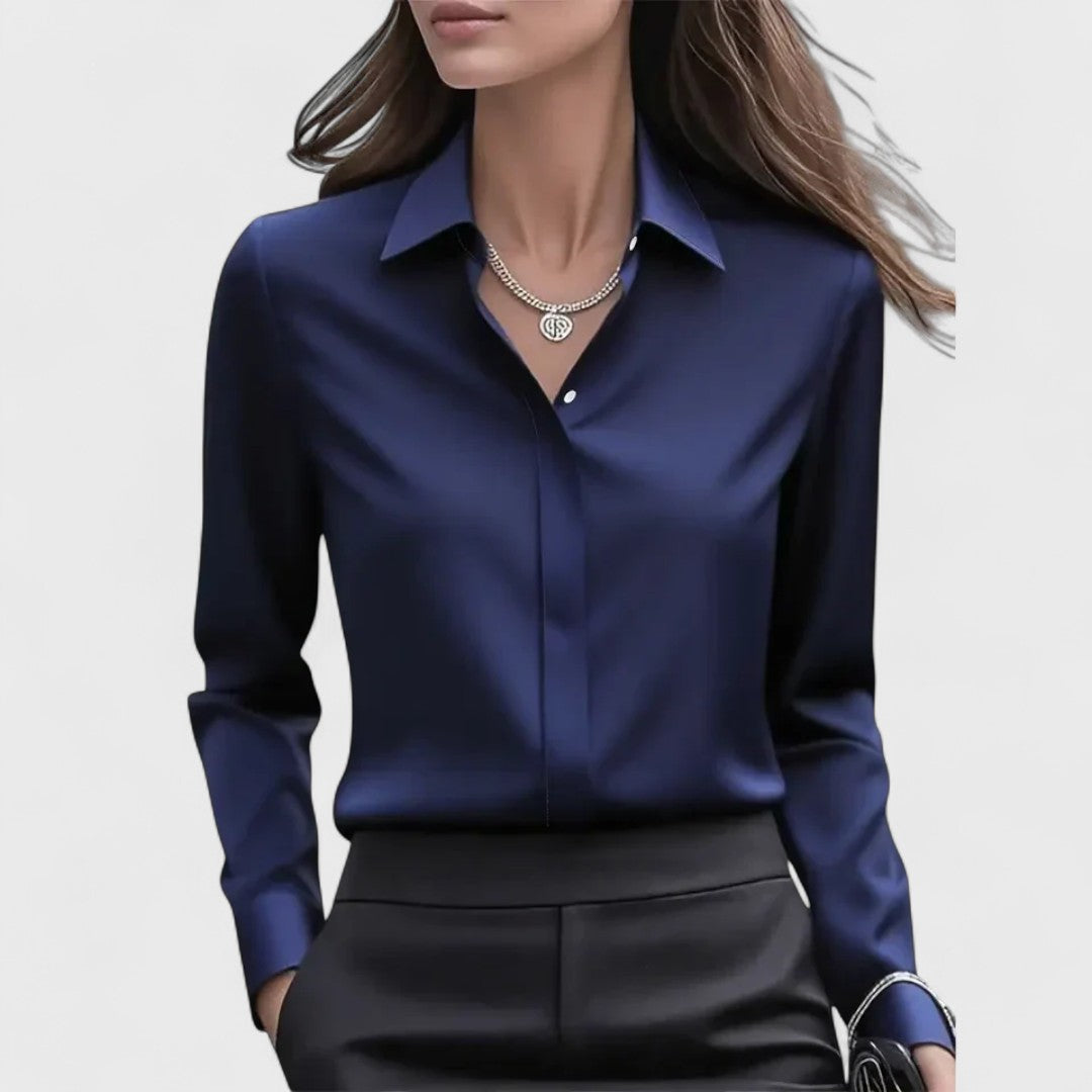 Marzena - Elegant in Shiny Satin
