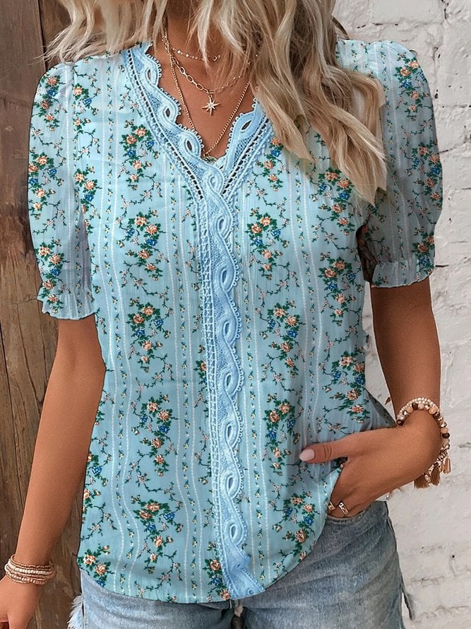 Jolene – Elegant Lace Blouse with V-Neck