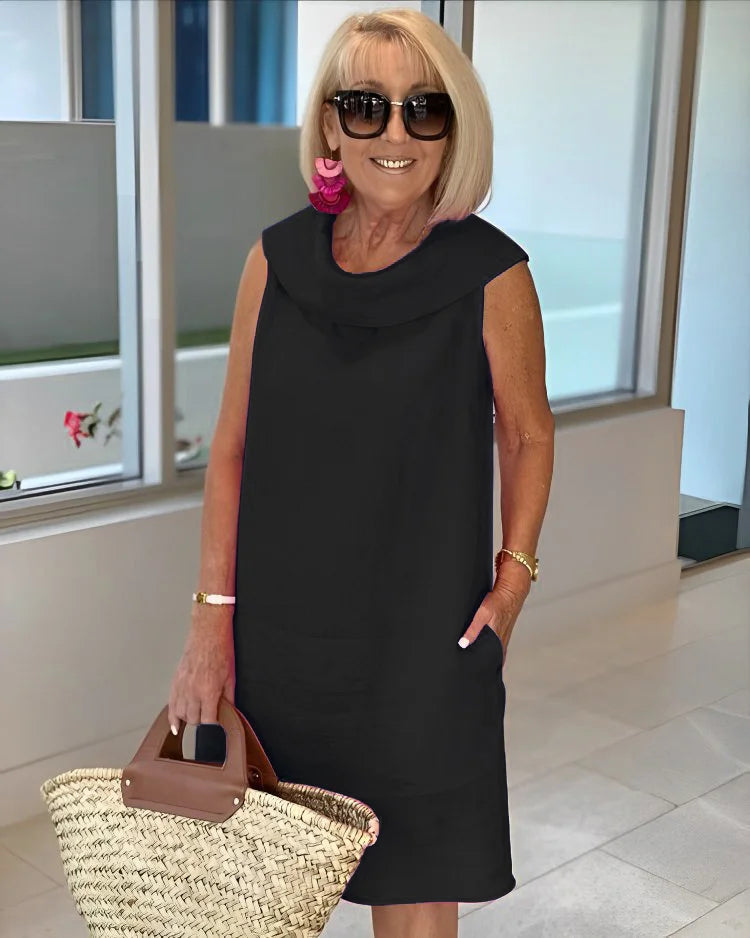 Petra – Sleeveless Bodycon Dress with Round Neckline