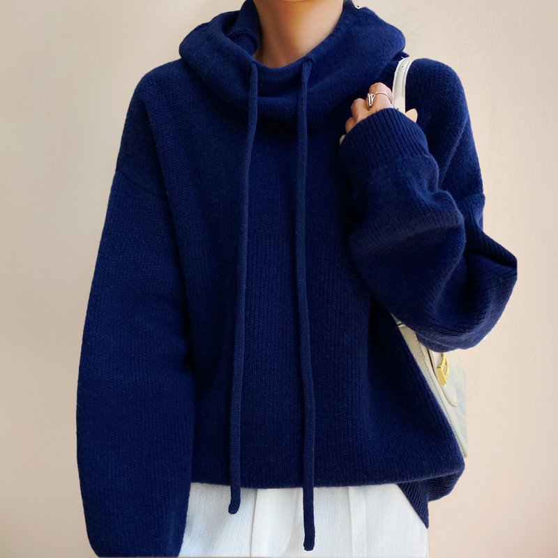 Teofila - Elegant Sweater with a Turtleneck